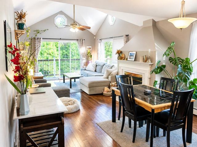 602 North Ave Apt 6, Burlington, VT 05408