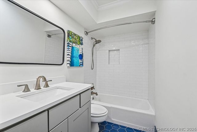 2224 S Boston Avenue 220, Tulsa, OK 74114