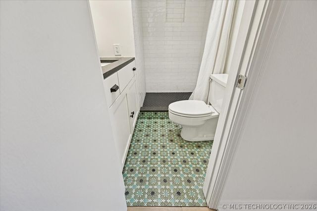 2224 S Boston Avenue 220, Tulsa, OK 74114