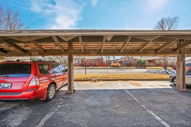 2224 S Boston Avenue 220, Tulsa, OK 74114