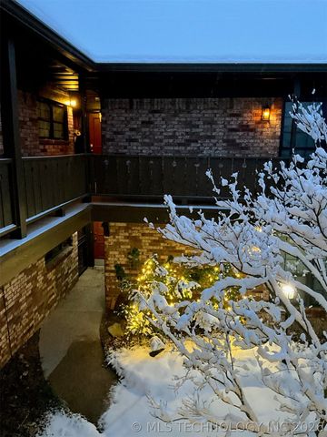 2224 S Boston Avenue 220, Tulsa, OK 74114