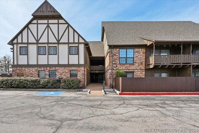 2224 S Boston Avenue 220, Tulsa, OK 74114