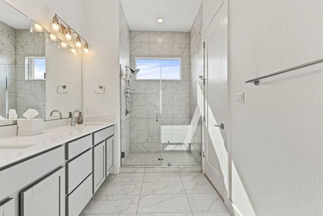 2050 Lohmans Spur RD 603, Lakeway, TX 78734