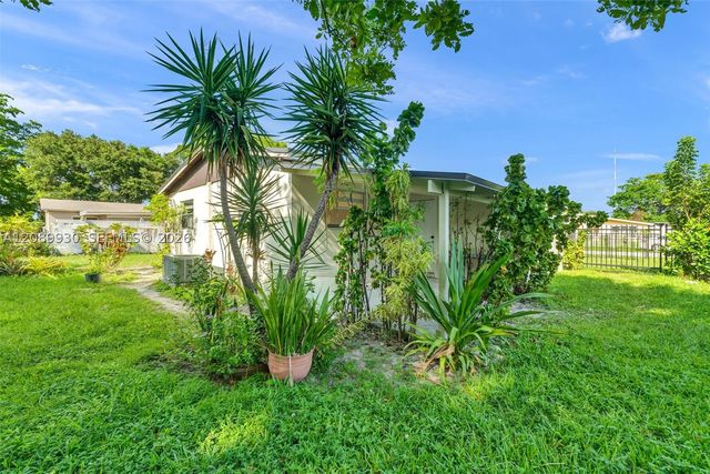 20060 NW 14th Ct, Miami Gardens, FL 33169