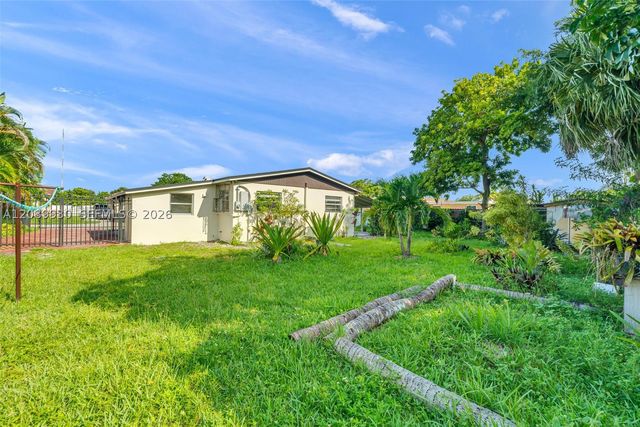 20060 NW 14th Ct, Miami Gardens, FL 33169