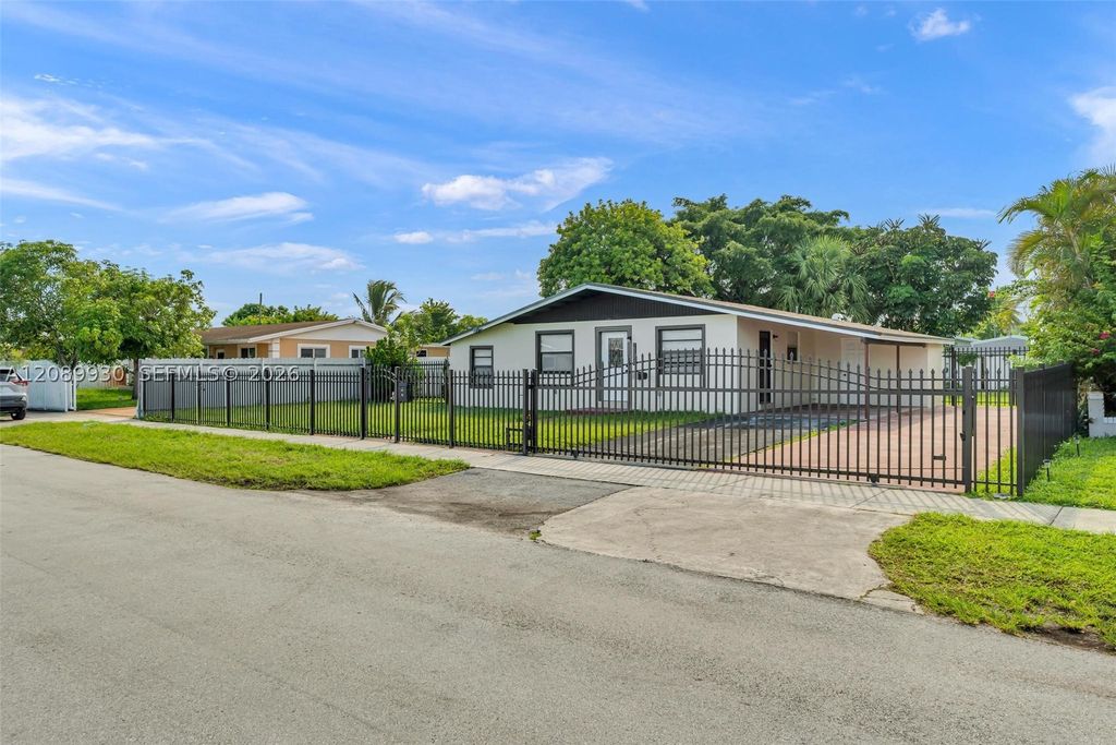 20060 NW 14th Ct, Miami Gardens, FL 33169