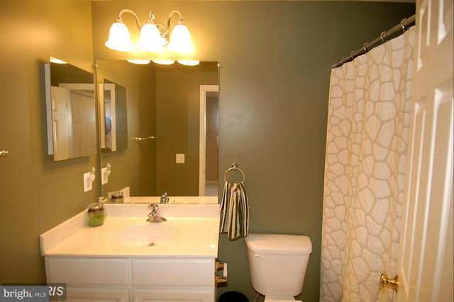 22706 SIMONET BLANC TER, Ashburn, VA 20148