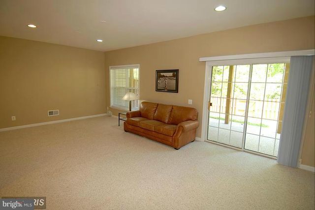 22706 SIMONET BLANC TER, Ashburn, VA 20148