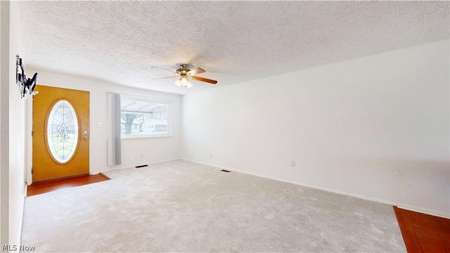 4790 Robinwood Drive, Mentor, OH 44060