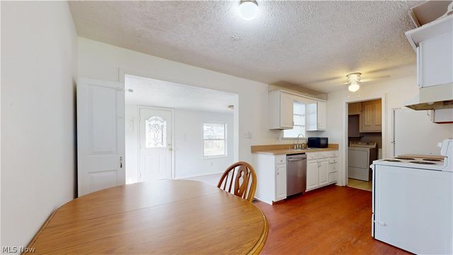 4790 Robinwood Drive, Mentor, OH 44060