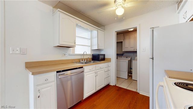 4790 Robinwood Drive, Mentor, OH 44060