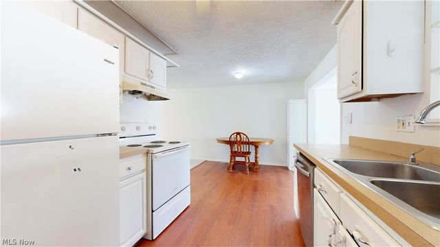 4790 Robinwood Drive, Mentor, OH 44060