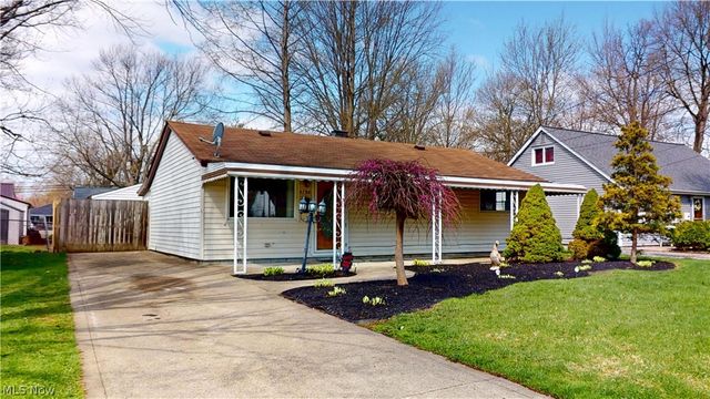 4790 Robinwood Drive, Mentor, OH 44060
