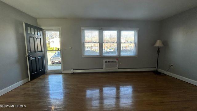96 East Avenue 93, Atlantic Highlands, NJ 07716