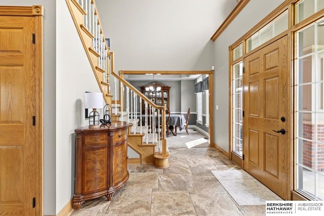 18124 Tammy Trail, Omaha, NE 68135