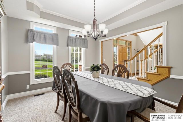 18124 Tammy Trail, Omaha, NE 68135