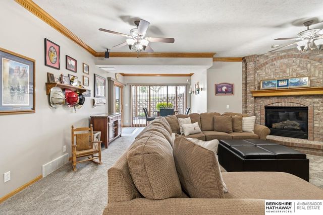 18124 Tammy Trail, Omaha, NE 68135