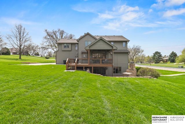 18124 Tammy Trail, Omaha, NE 68135