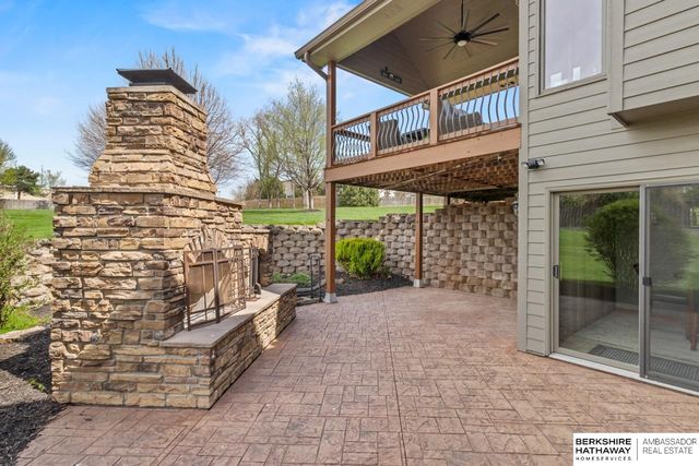 18124 Tammy Trail, Omaha, NE 68135