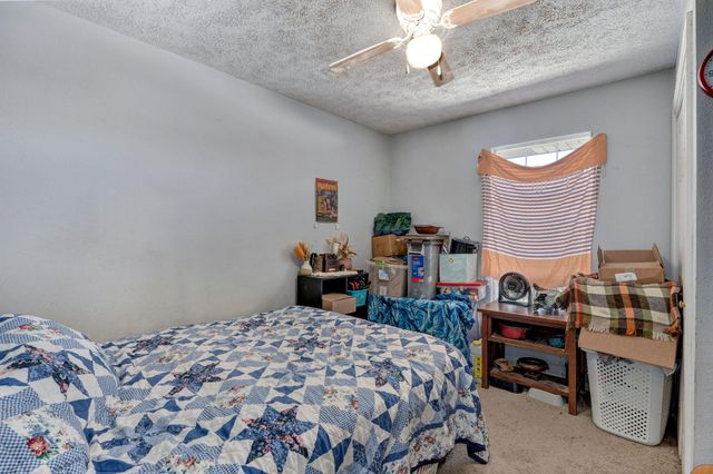 602 Oak Leaf Court, Nixa, MO 65714