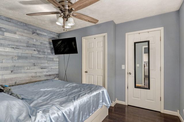 602 Oak Leaf Court, Nixa, MO 65714