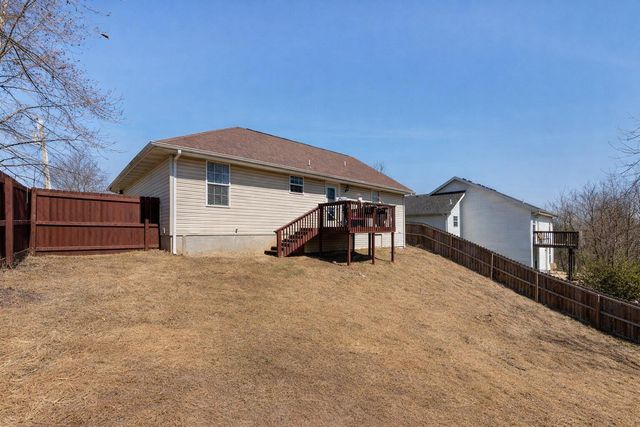 602 Oak Leaf Court, Nixa, MO 65714