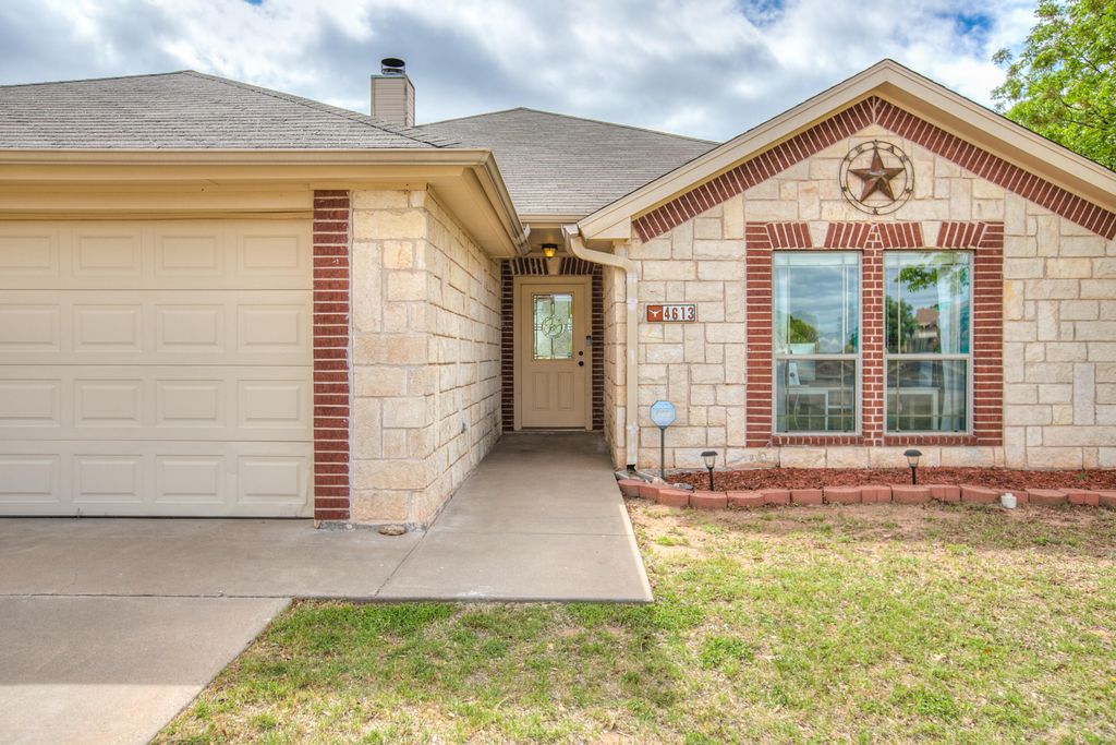 Image 5 of property listing at 4613 Pinion Ridge Drive, San Angelo, TX 76904