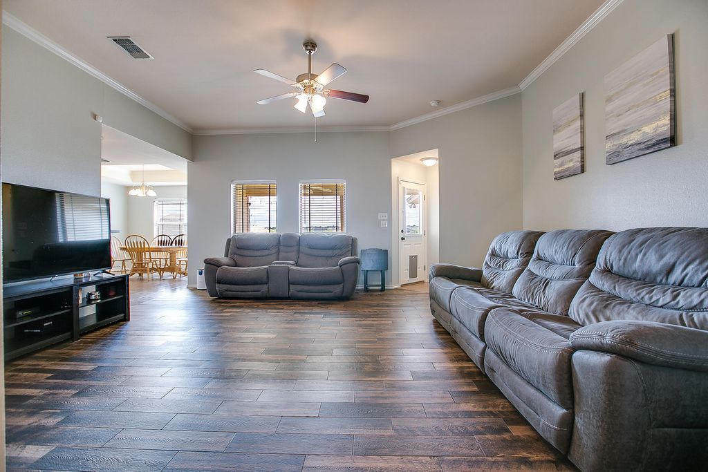 Image 7 of property listing at 4613 Pinion Ridge Drive, San Angelo, TX 76904