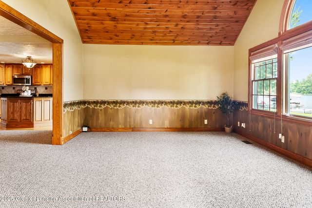 4813 Lakeside Drive, Perrinton, MI 48871