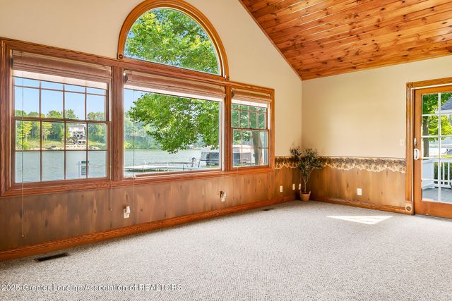 4813 Lakeside Drive, Perrinton, MI 48871