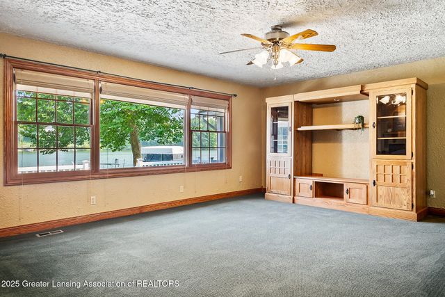 4813 Lakeside Drive, Perrinton, MI 48871