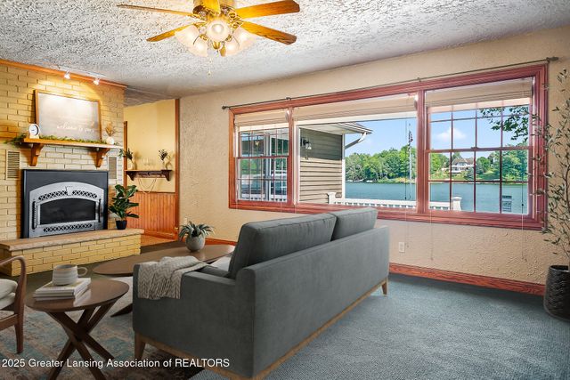 4813 Lakeside Drive, Perrinton, MI 48871