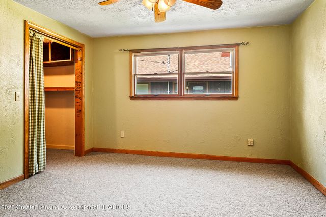 4813 Lakeside Drive, Perrinton, MI 48871