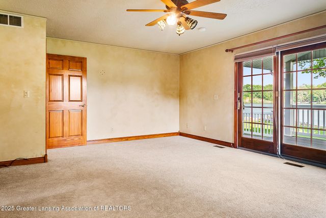 4813 Lakeside Drive, Perrinton, MI 48871