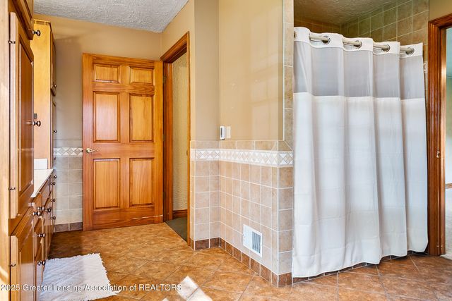 4813 Lakeside Drive, Perrinton, MI 48871