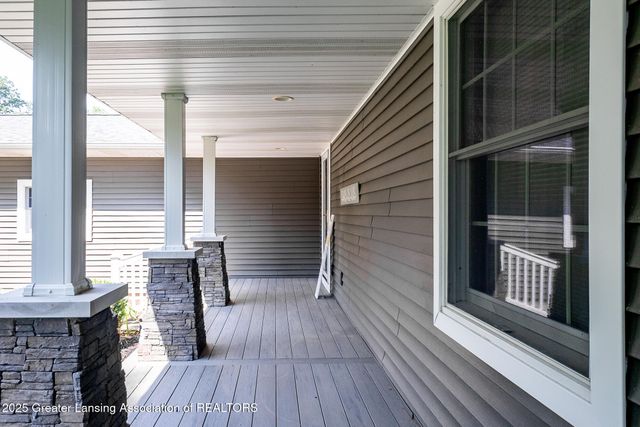 4813 Lakeside Drive, Perrinton, MI 48871