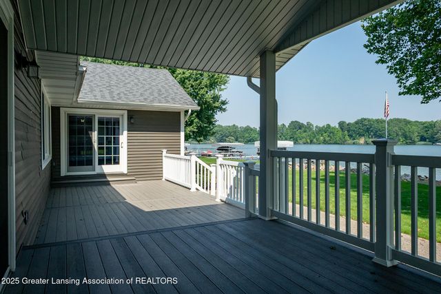 4813 Lakeside Drive, Perrinton, MI 48871