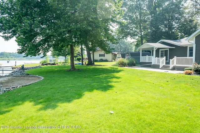 4813 Lakeside Drive, Perrinton, MI 48871