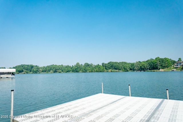 4813 Lakeside Drive, Perrinton, MI 48871