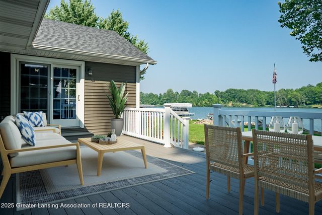 4813 Lakeside Drive, Perrinton, MI 48871