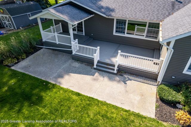 4813 Lakeside Drive, Perrinton, MI 48871