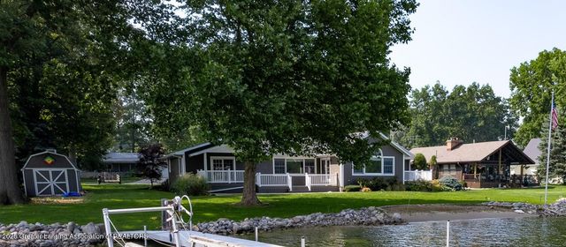 4813 Lakeside Drive, Perrinton, MI 48871