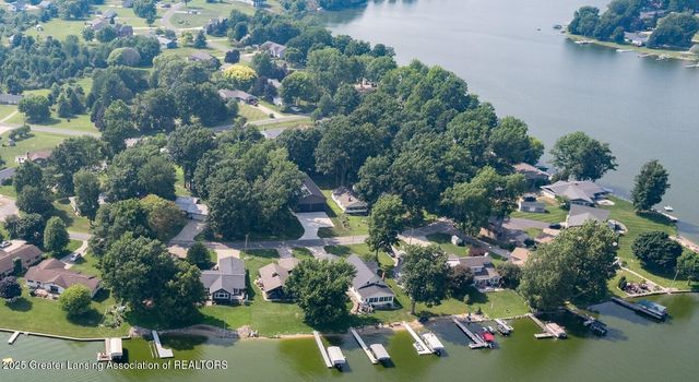 4813 Lakeside Drive, Perrinton, MI 48871