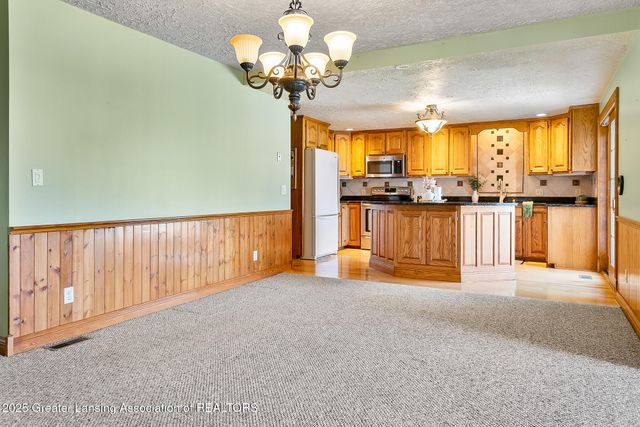 4813 Lakeside Drive, Perrinton, MI 48871