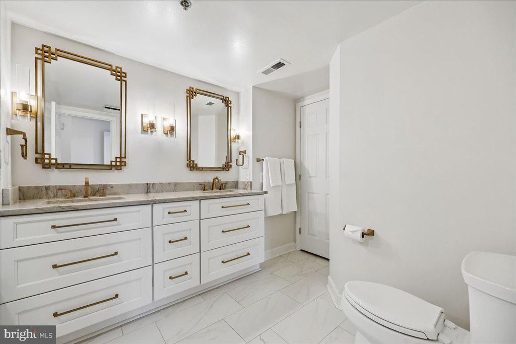 Image 11 of property listing at 5809 NICHOLSON #316, North Bethesda, MD 20852