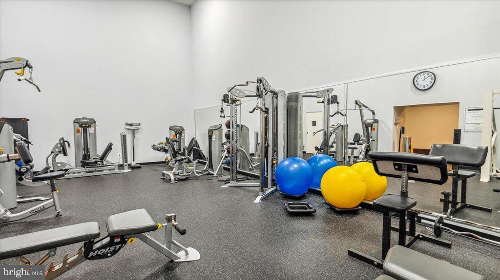 Image 27 of property listing at 5809 NICHOLSON #316, North Bethesda, MD 20852