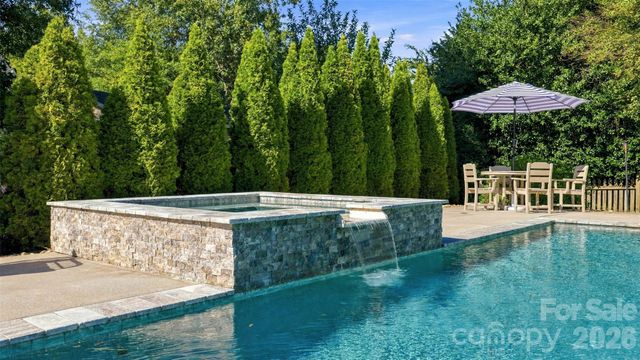 15502 Tolliver Drive, Charlotte, NC 28277