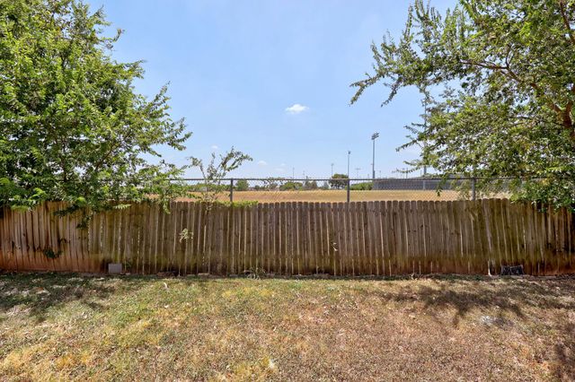 1511 Lantana DR, Round Rock, TX 78664