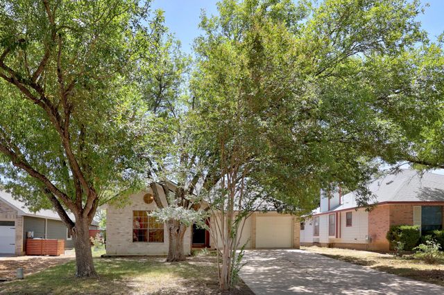 1511 Lantana DR, Round Rock, TX 78664