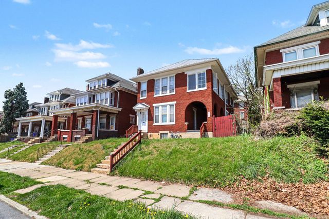 2038 MARKET ST, Harrisburg, PA 17103